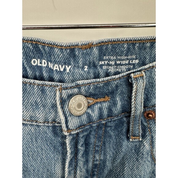 Old Navy Sky-Hi Wide Leg‎ Extra High-Rise Cargo Jeans Size 2 Medium Wash Y2K 90s - Picture 3 of 10